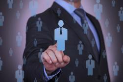 Ludzie jako &bdquo;pasterze AI&rdquo;, czyli 6 trend&oacute;w technologicznych według TechSonar2025-2026 